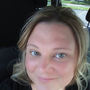 Meet your Posher, Stacy